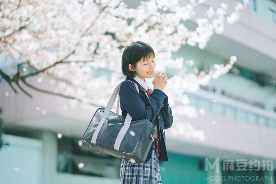 校园模特