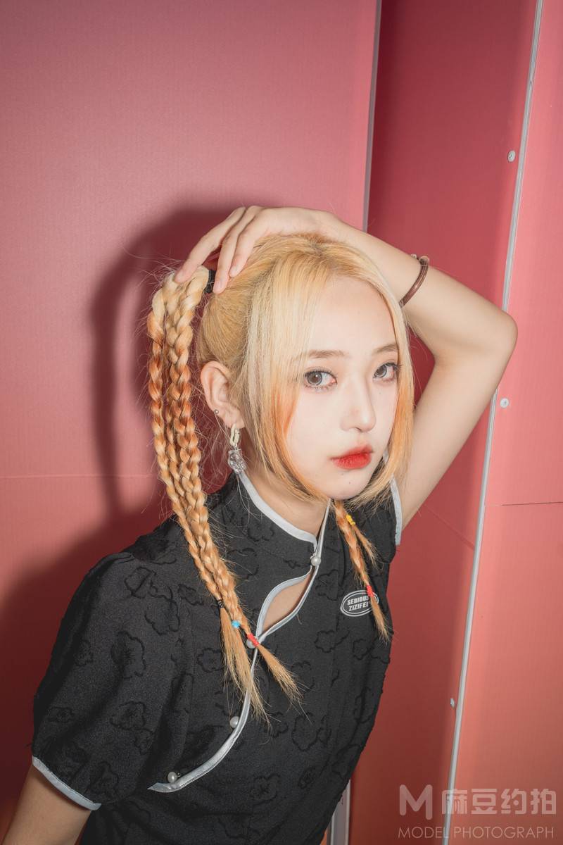暗黑模特