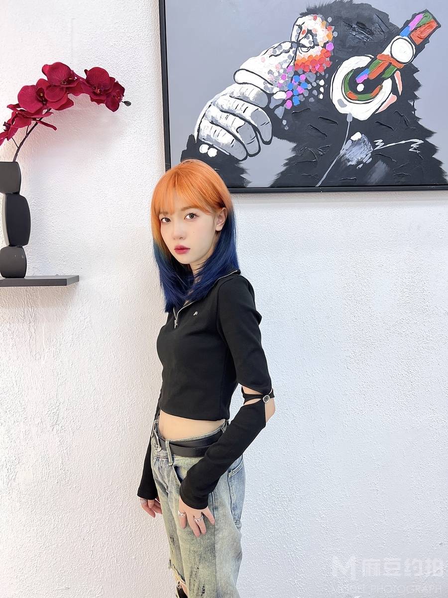 情绪模特