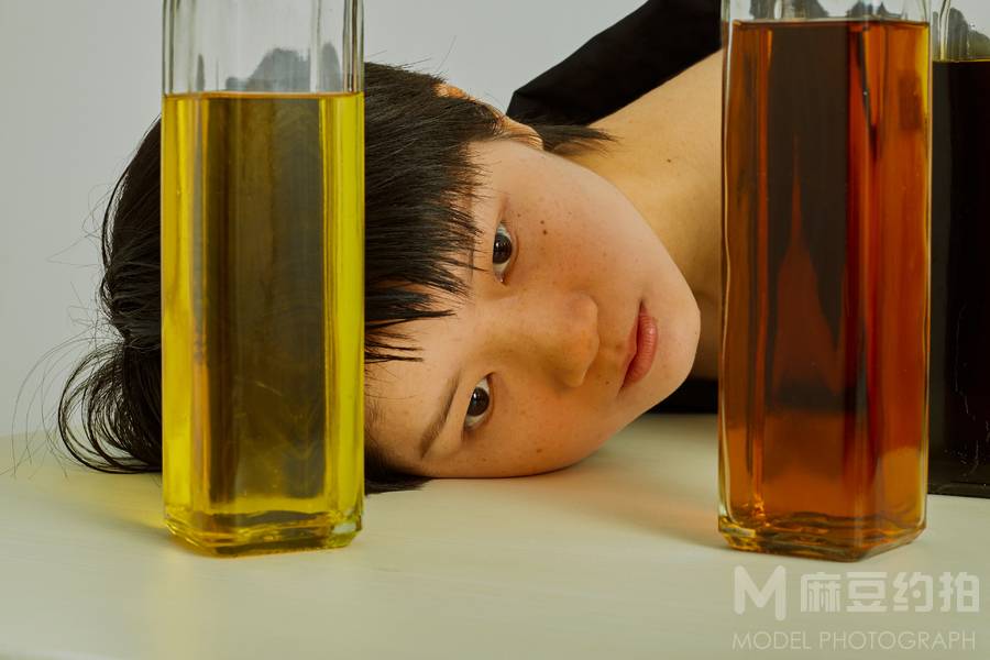 黑白模特