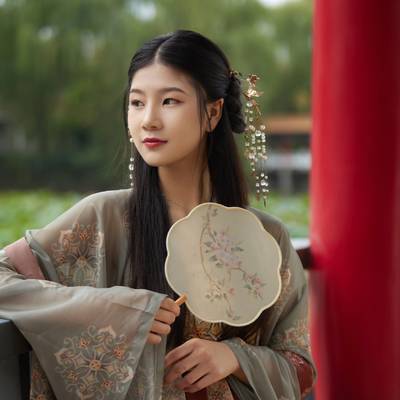 汉服模特