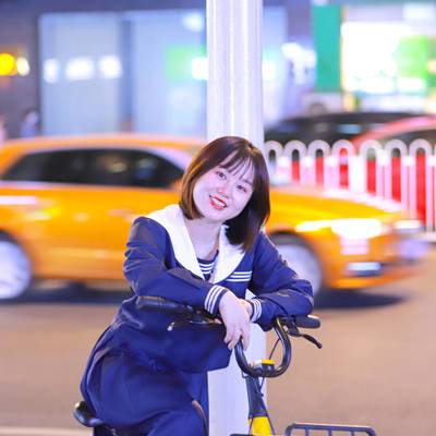 校园模特