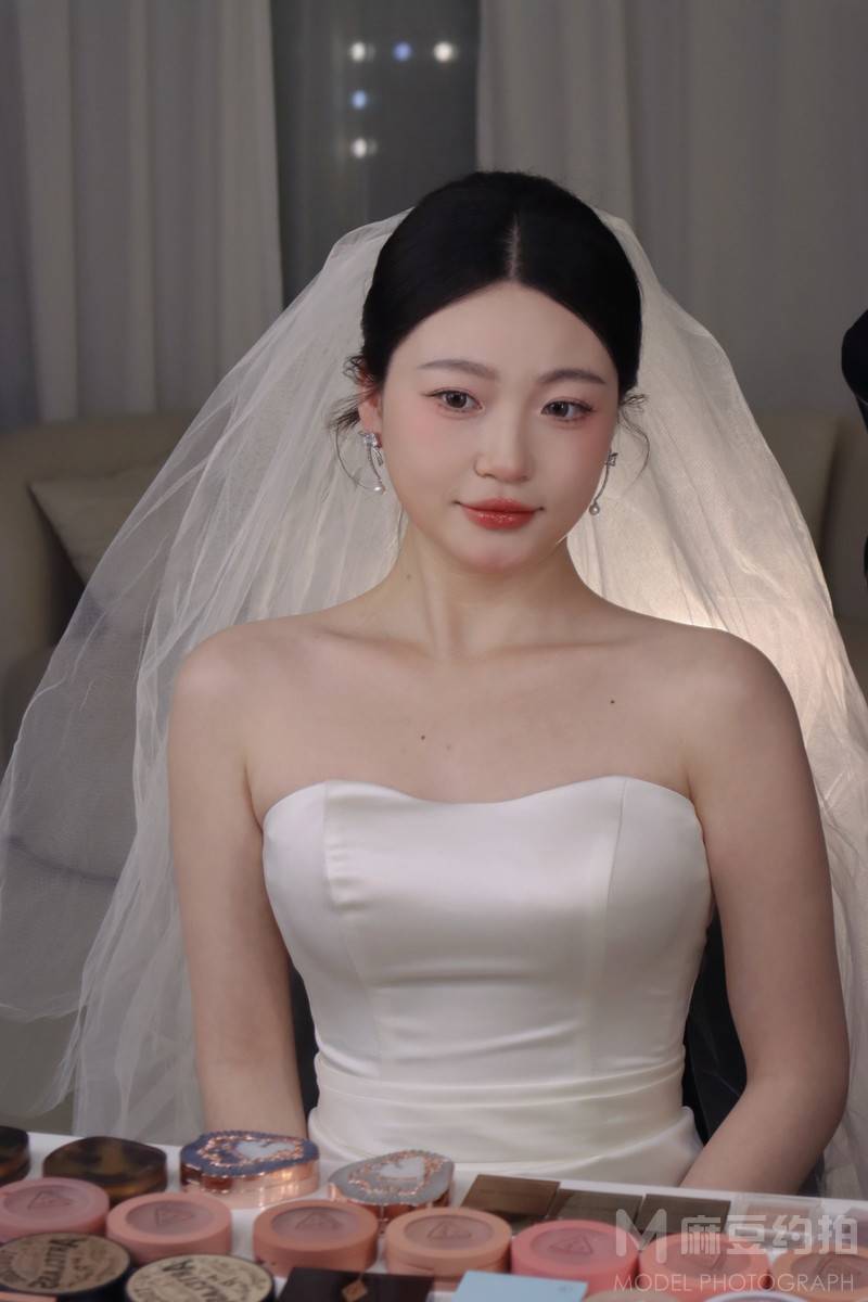 妆容模特