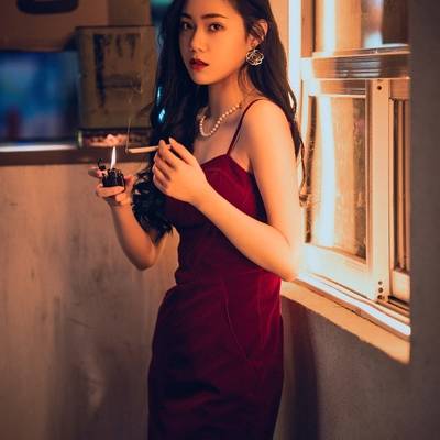 情绪模特