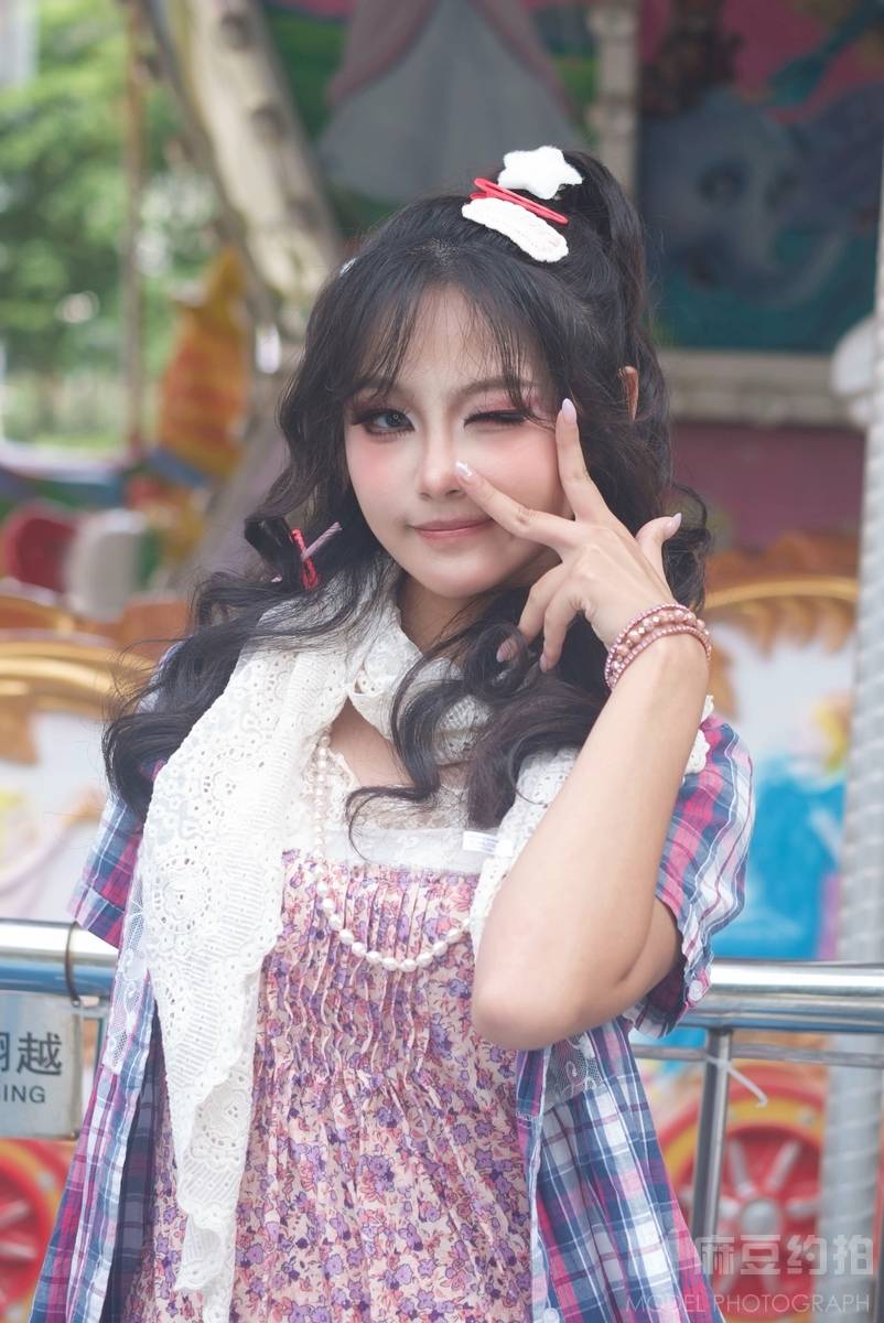 妆容模特