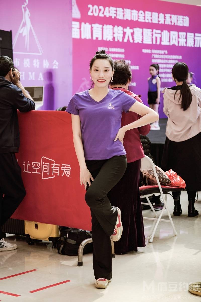纪实模特