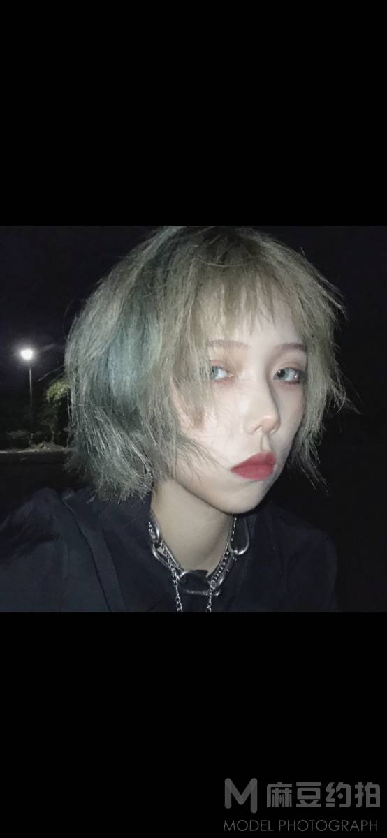 暗黑模特