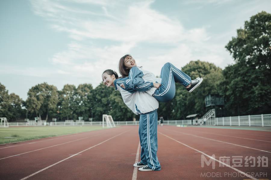 校园模特