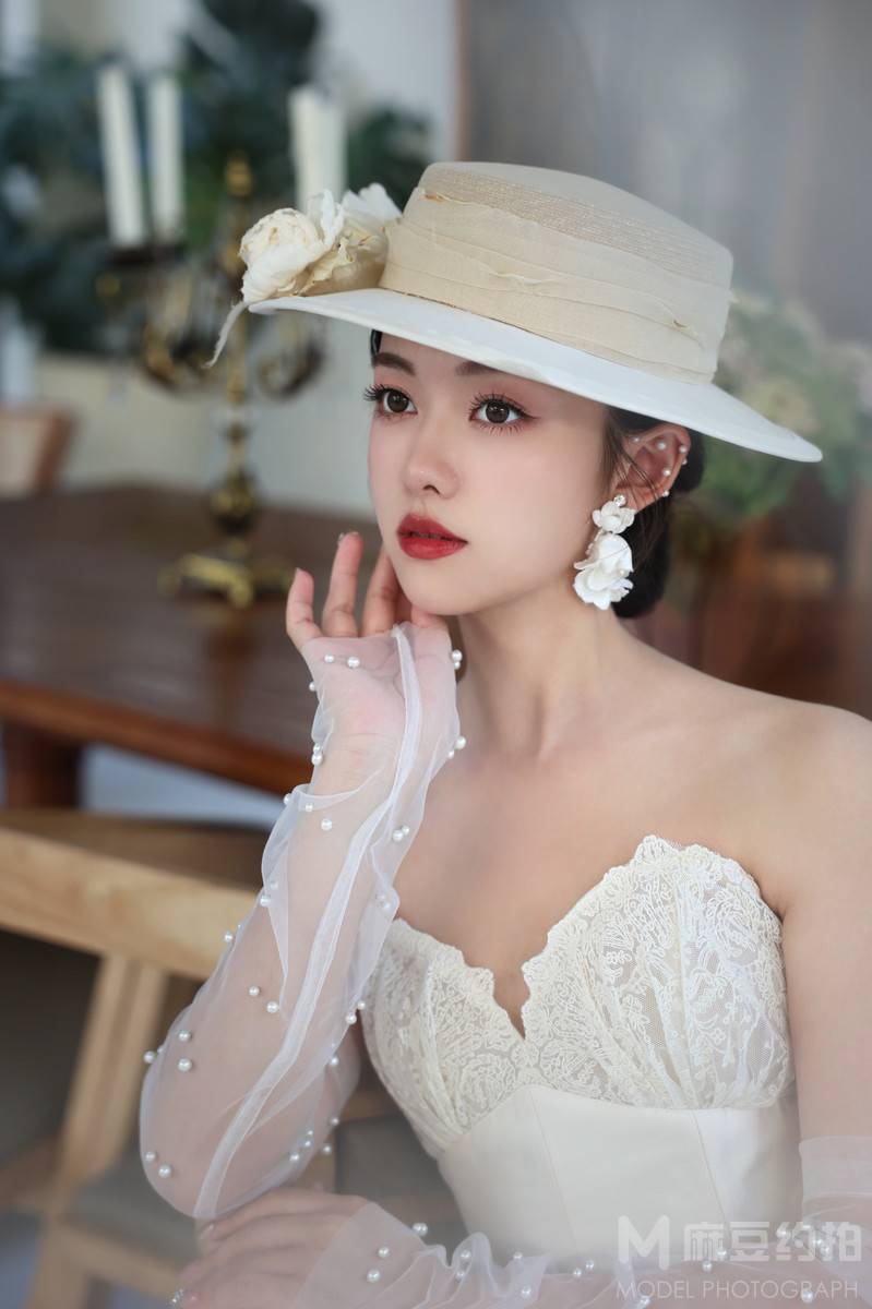 妆容模特