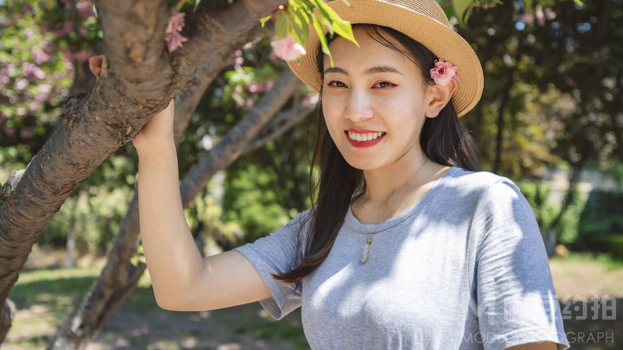 清新模特