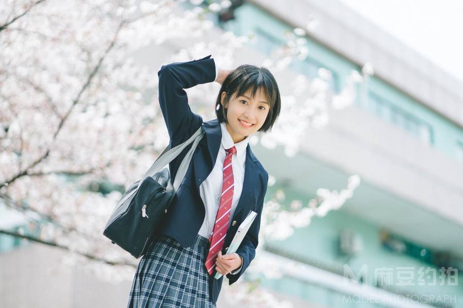 校园模特