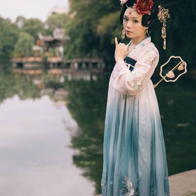 汉服模特