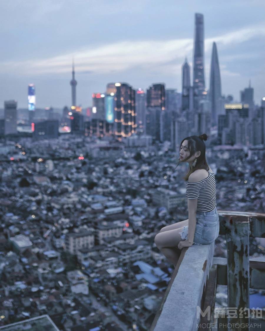 夜景模特