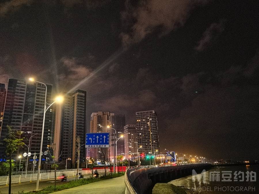 夜景模特