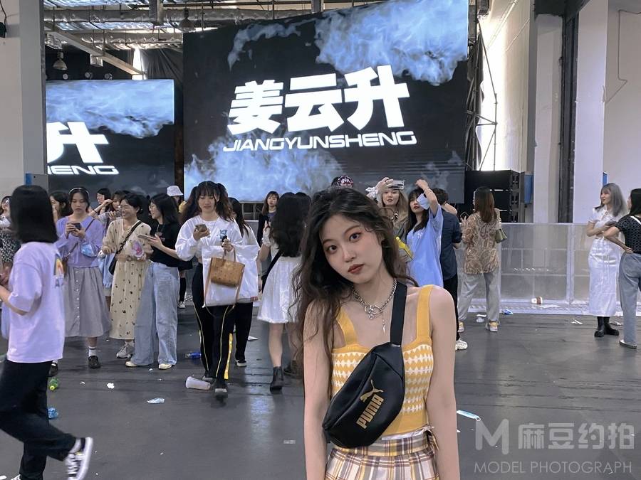 校园模特