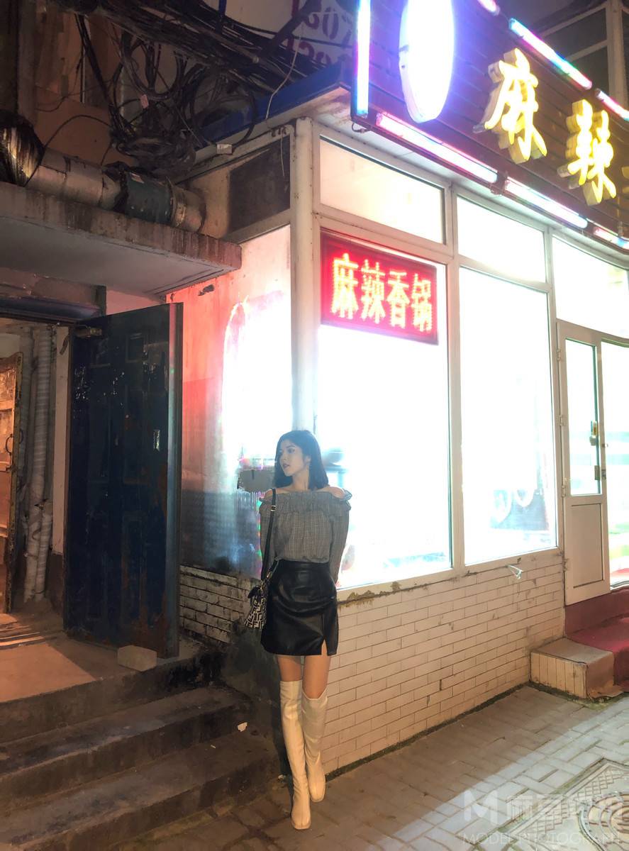 校园模特
