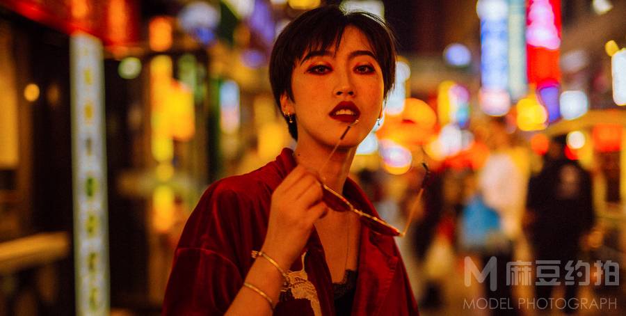 夜景模特