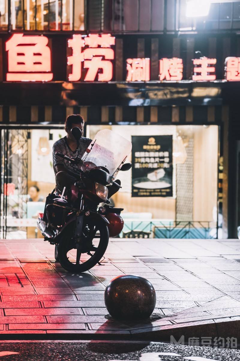 夜景模特