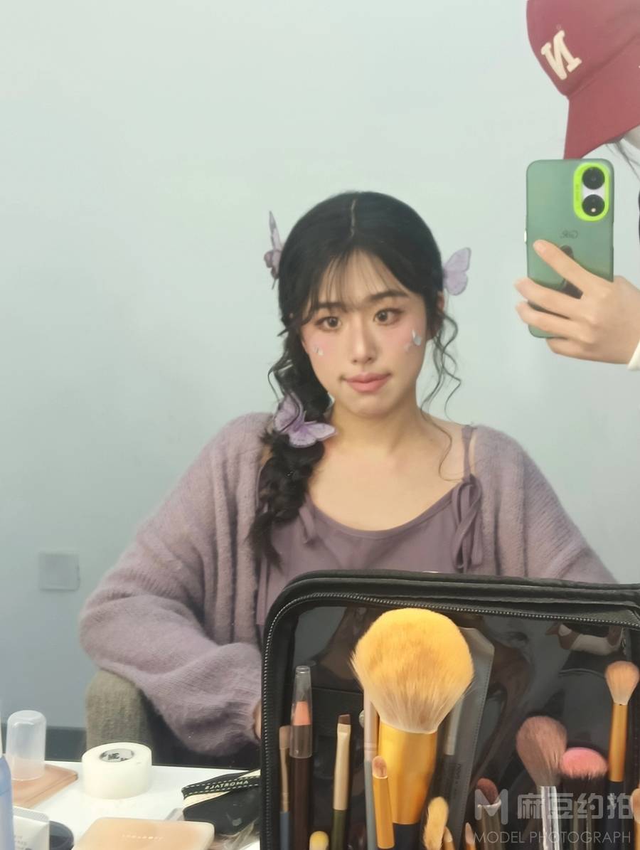 妆容模特