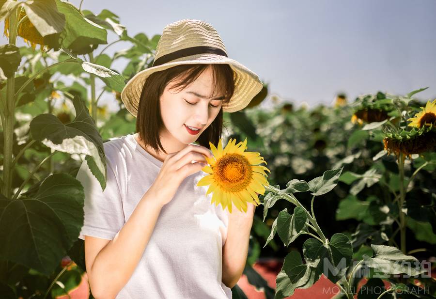妆容模特