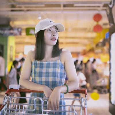 情绪模特