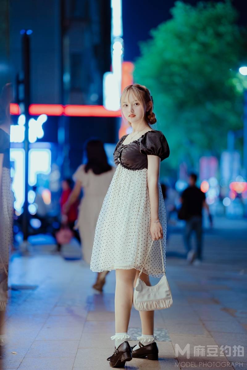 夜景模特