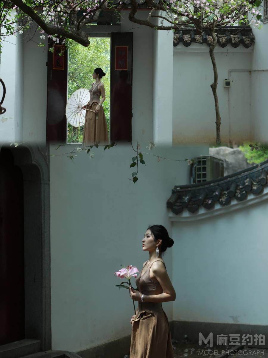 情绪模特