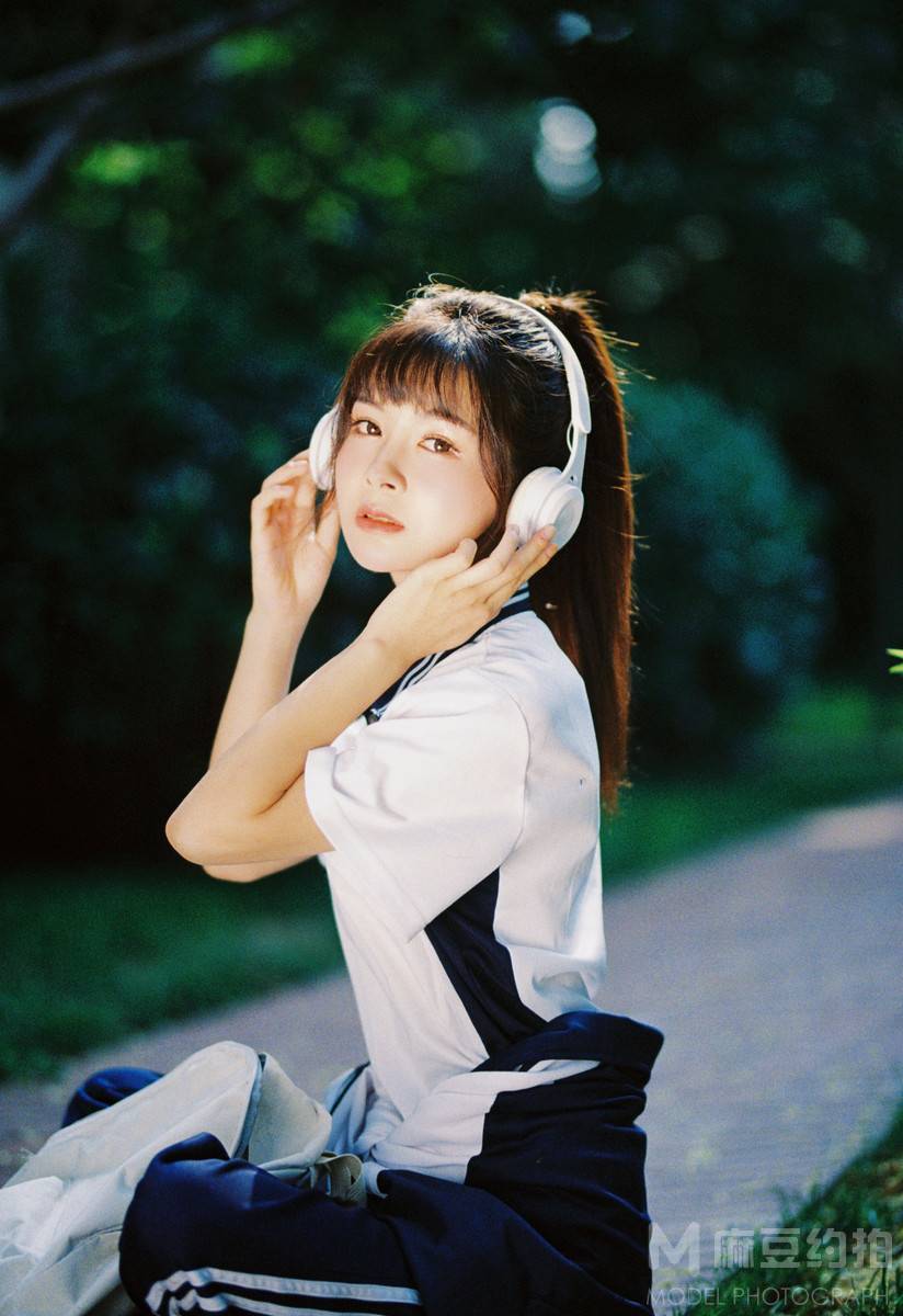 胶片模特