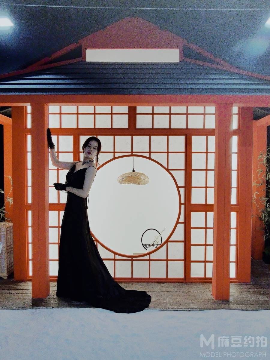 民国模特