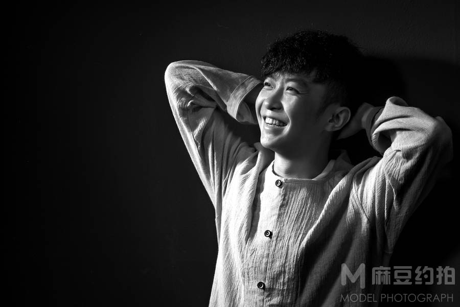 黑白模特