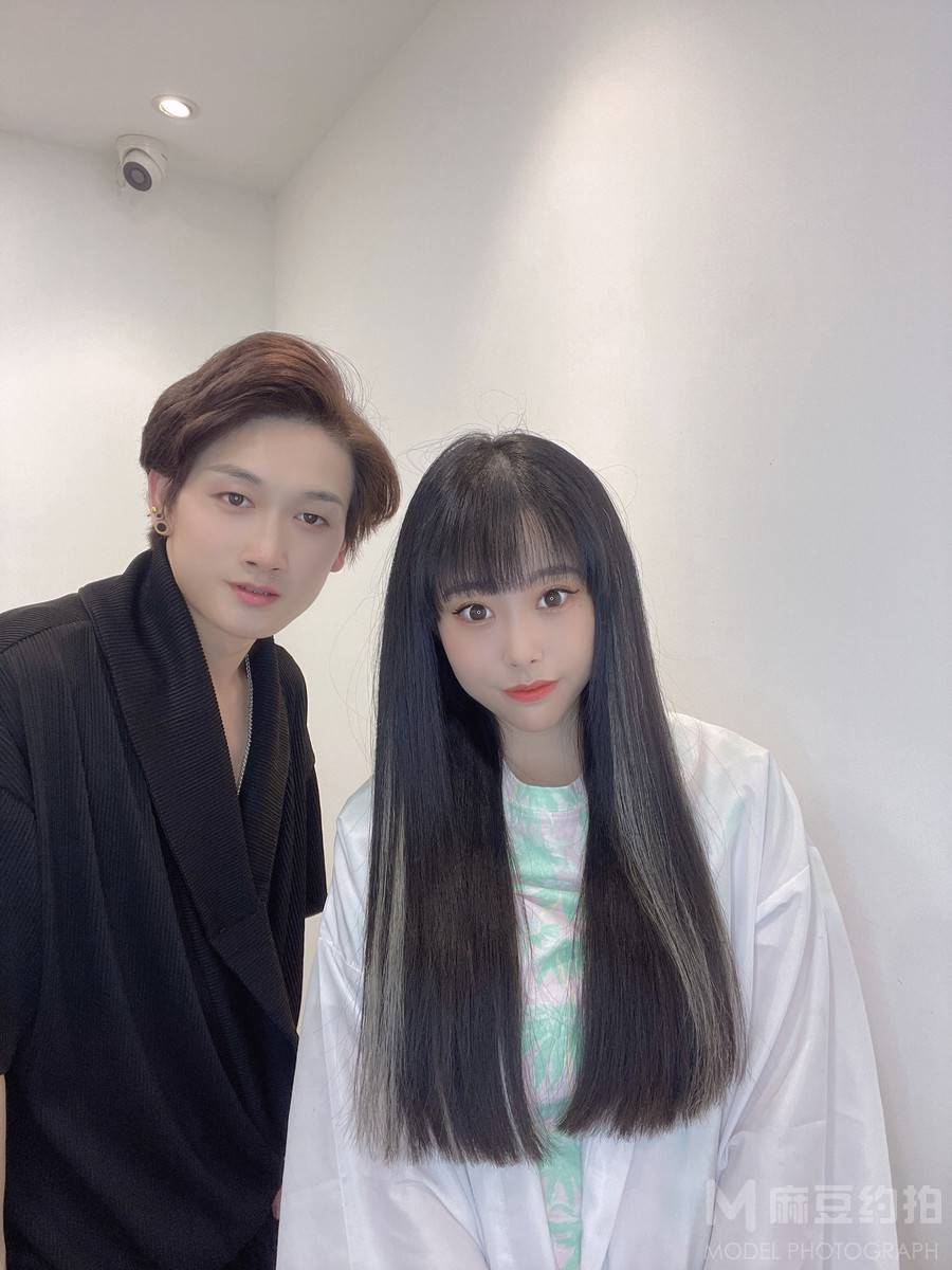 妆容模特