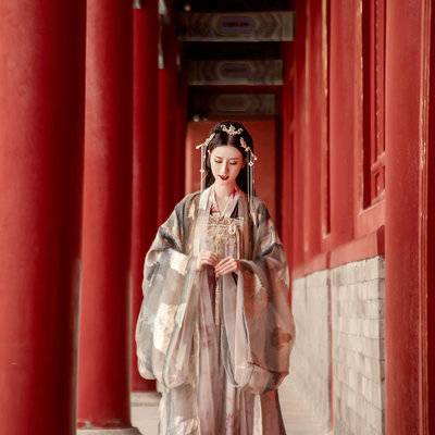 汉服模特