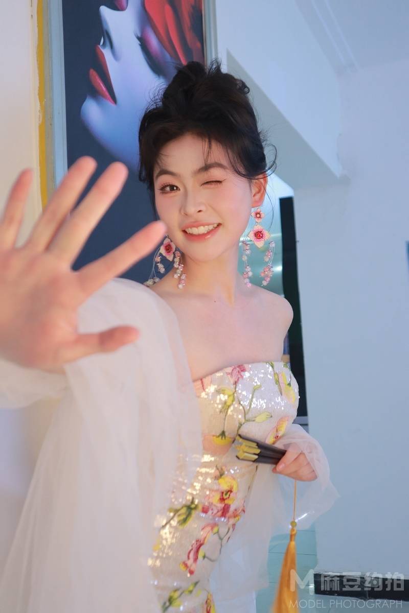 妆容模特