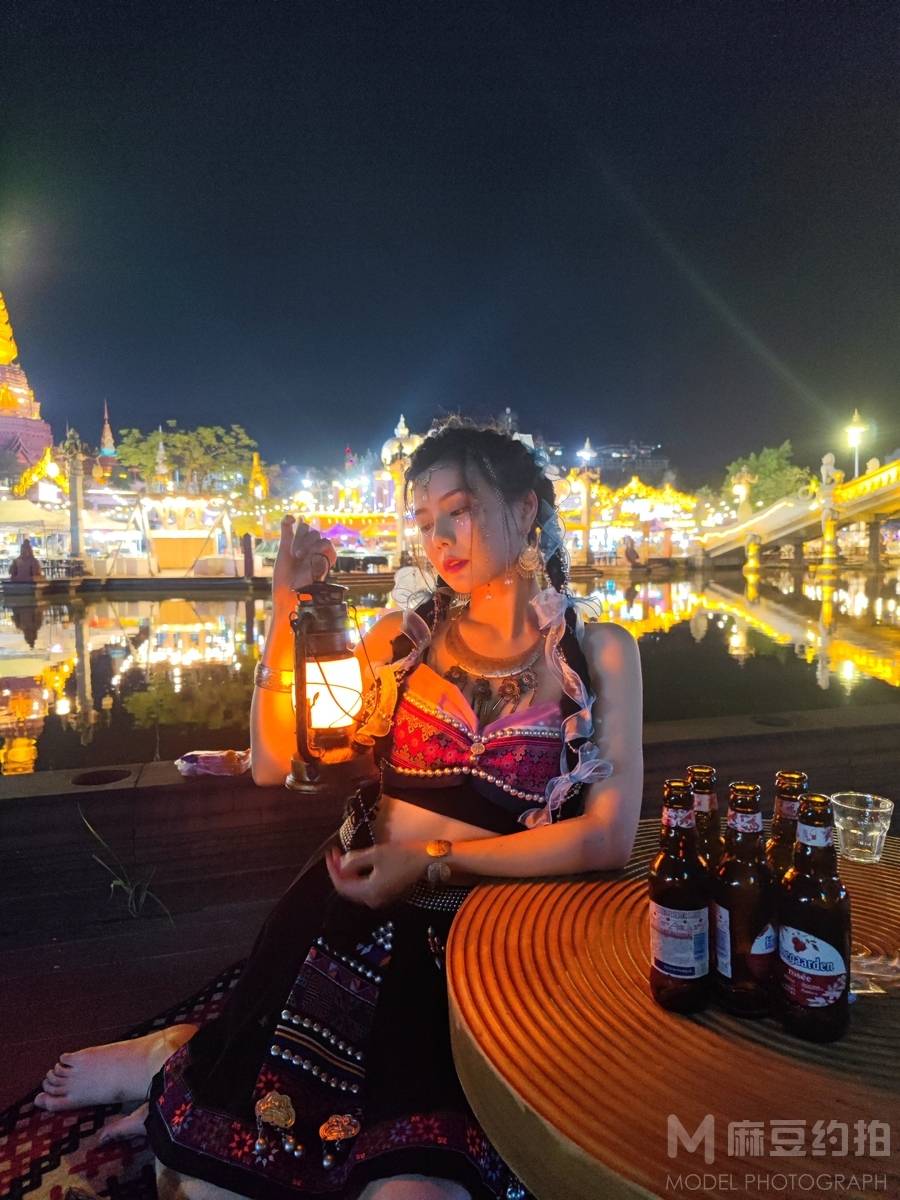 夜景模特