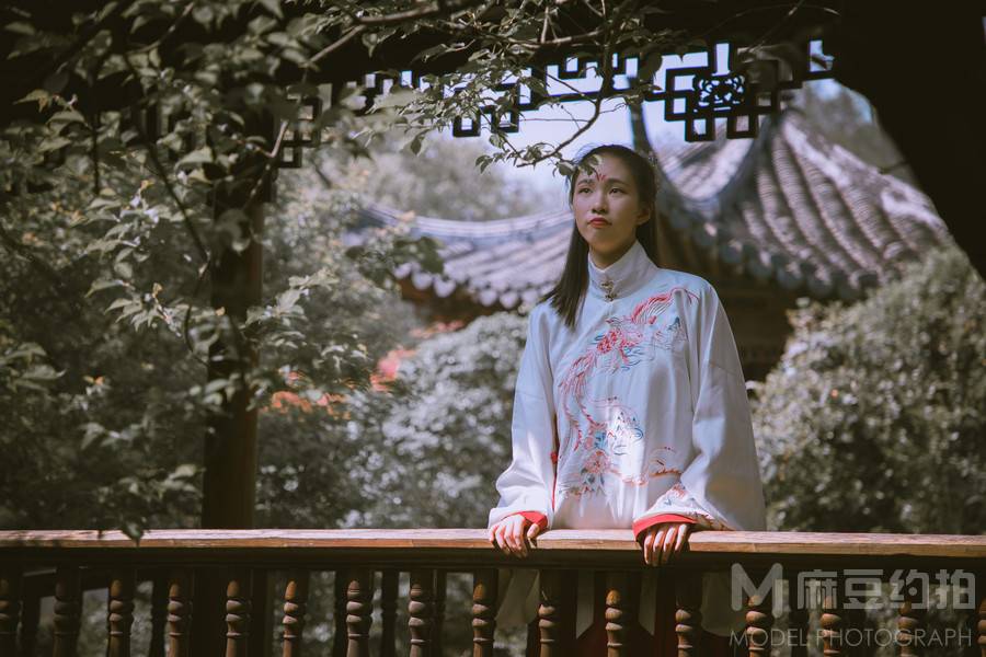 汉服模特