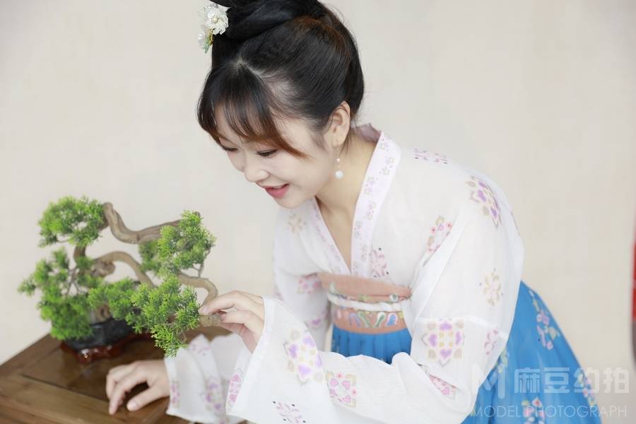 汉服模特