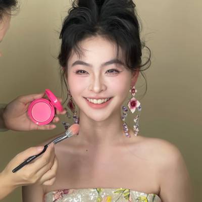 妆容模特