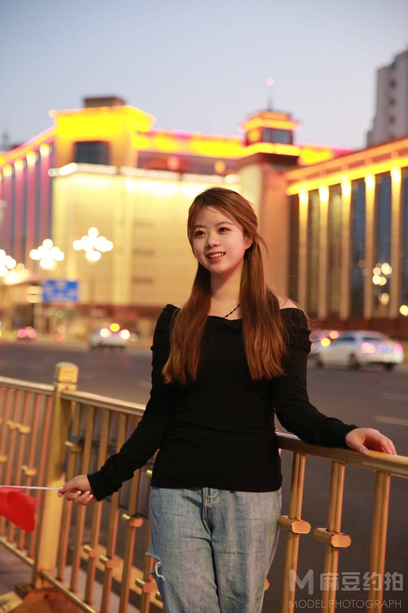 夜景模特