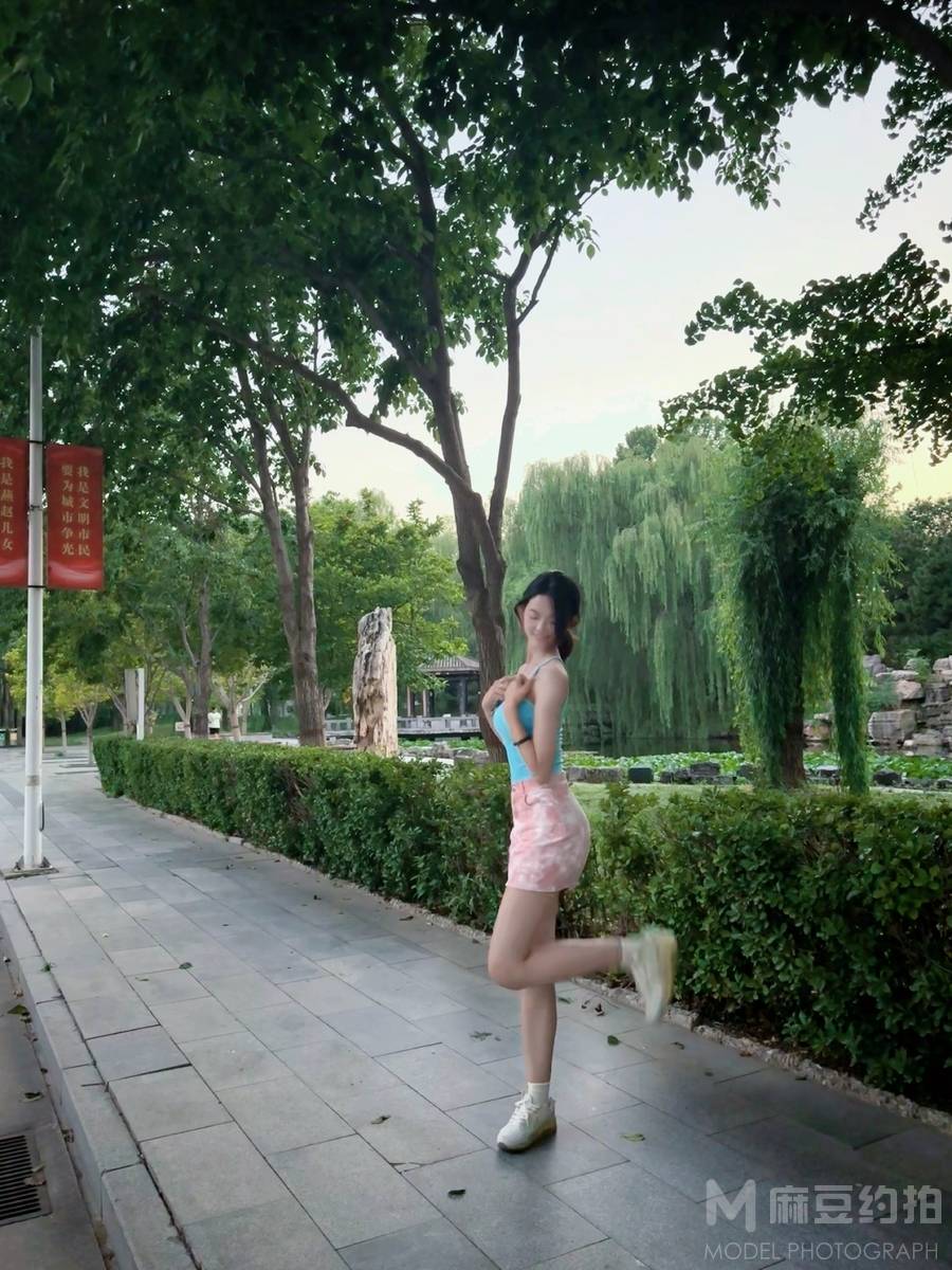 校园模特