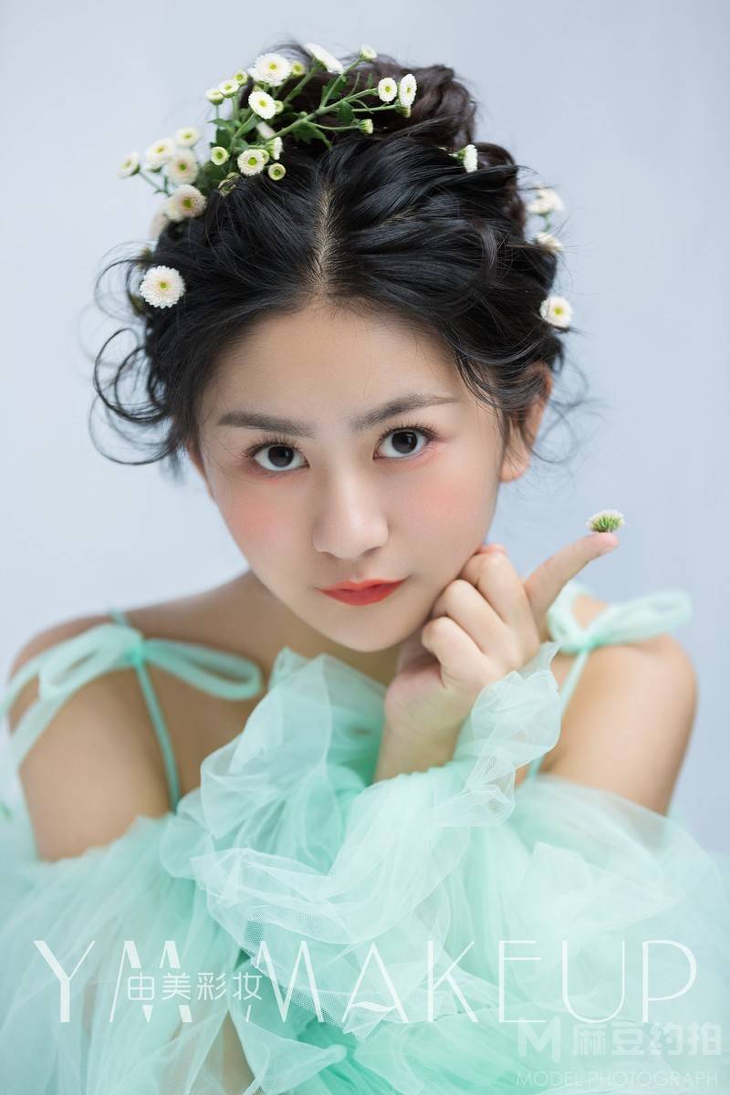 妆容模特