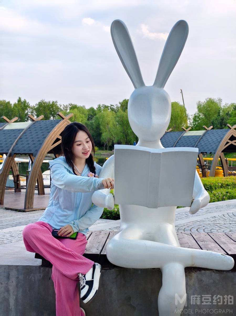 校园模特