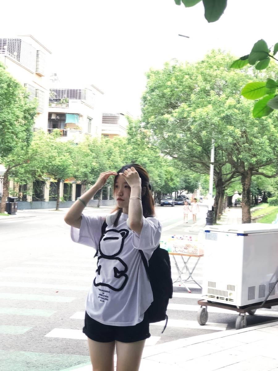 校园模特