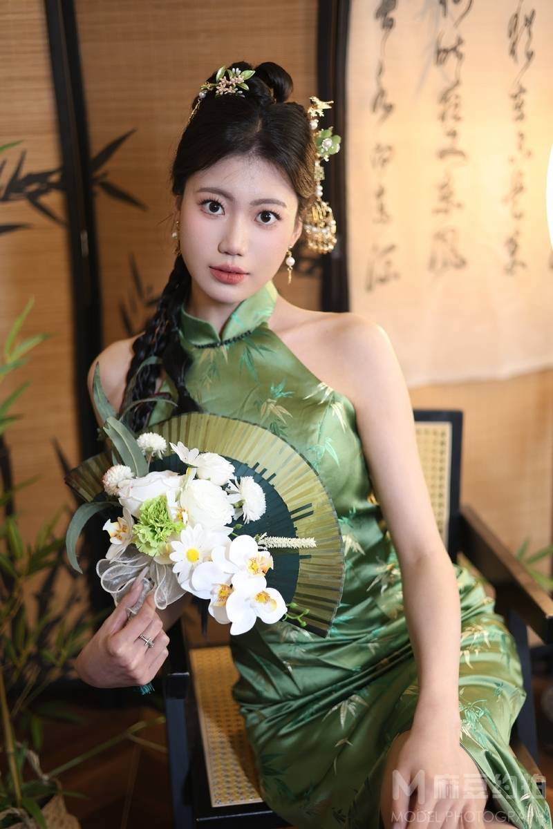 妆容模特