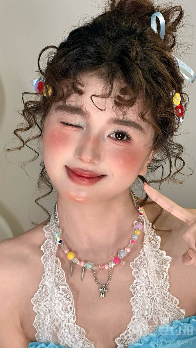 妆容模特