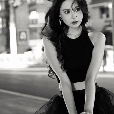 黑白模特