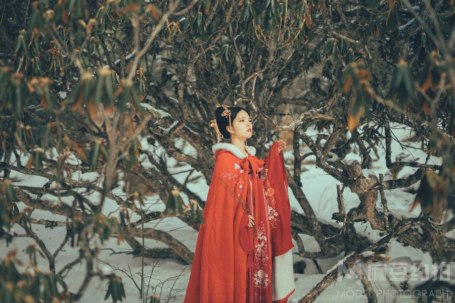 汉服模特