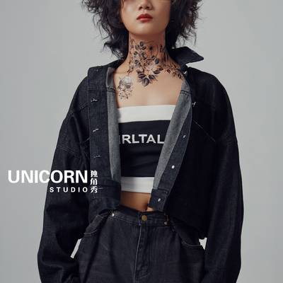 情绪模特