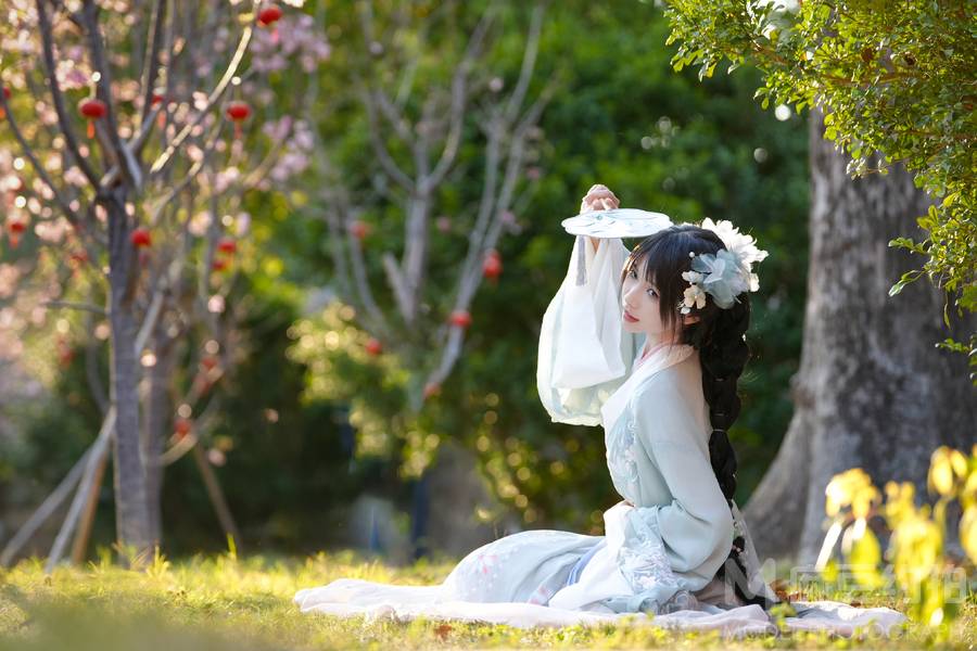 汉服模特