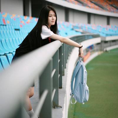 校园模特