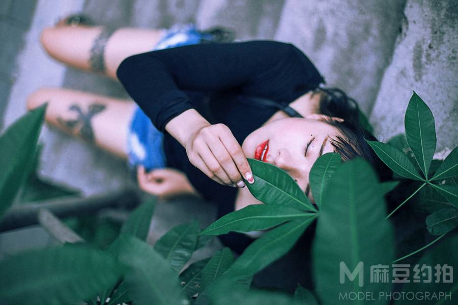 情绪模特
